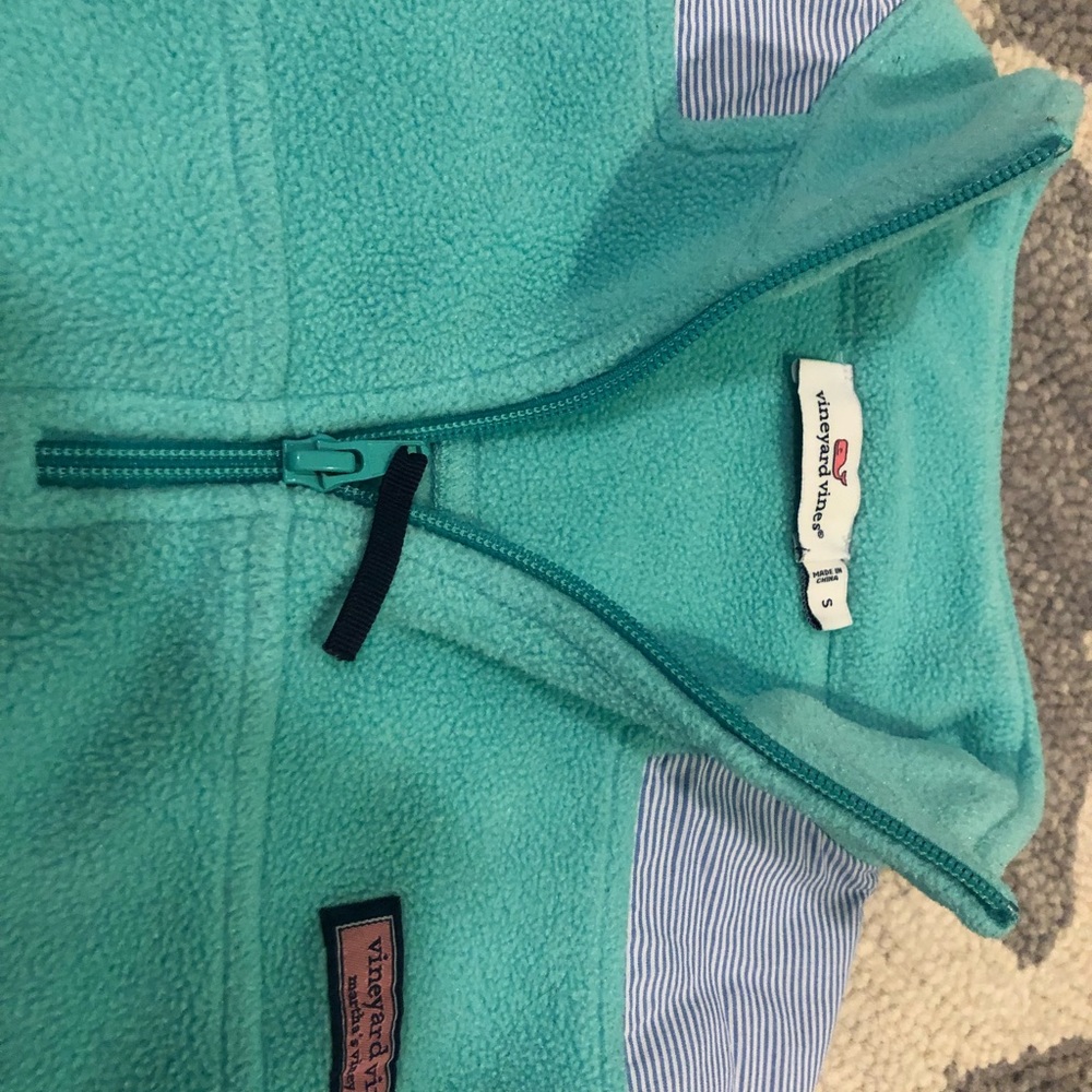 Vineyard vines fleece shep shirt